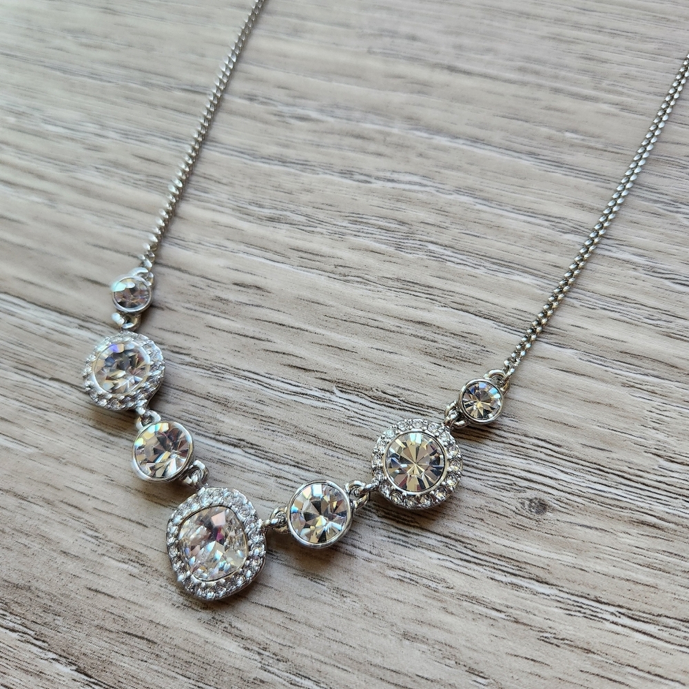 Givenchy Round Rhinestone Silver Tone Necklace Nwt - Picture 4 of 10